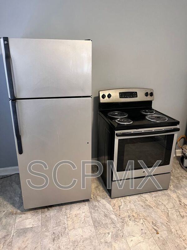 2423 Crestview Dr - Photo 4 of 17