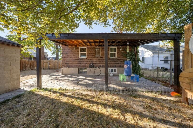 90 Westsouth - Photo 2 of 15