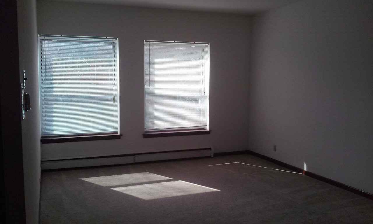 Stowell House - Photo 4 of 11