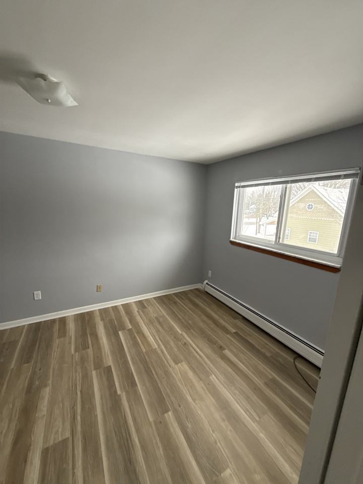 Capac Apartments - Photo 7 of 14