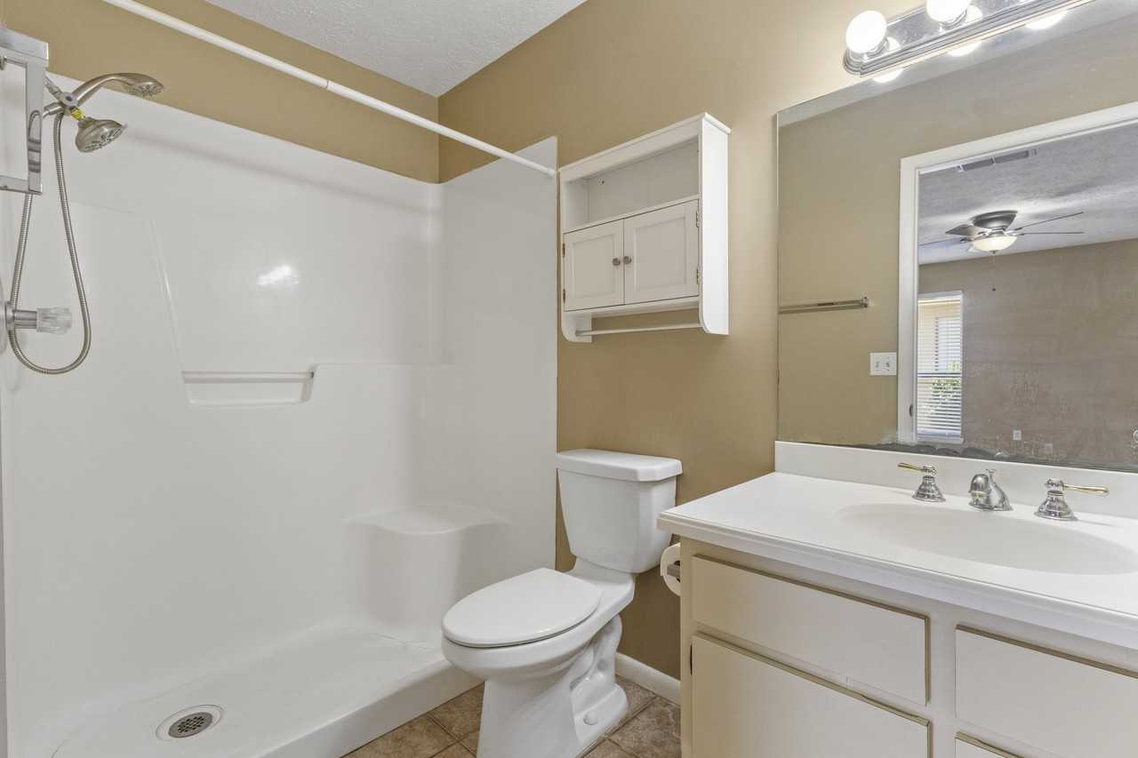 703 C Florida Avenue - Photo 5 of 15