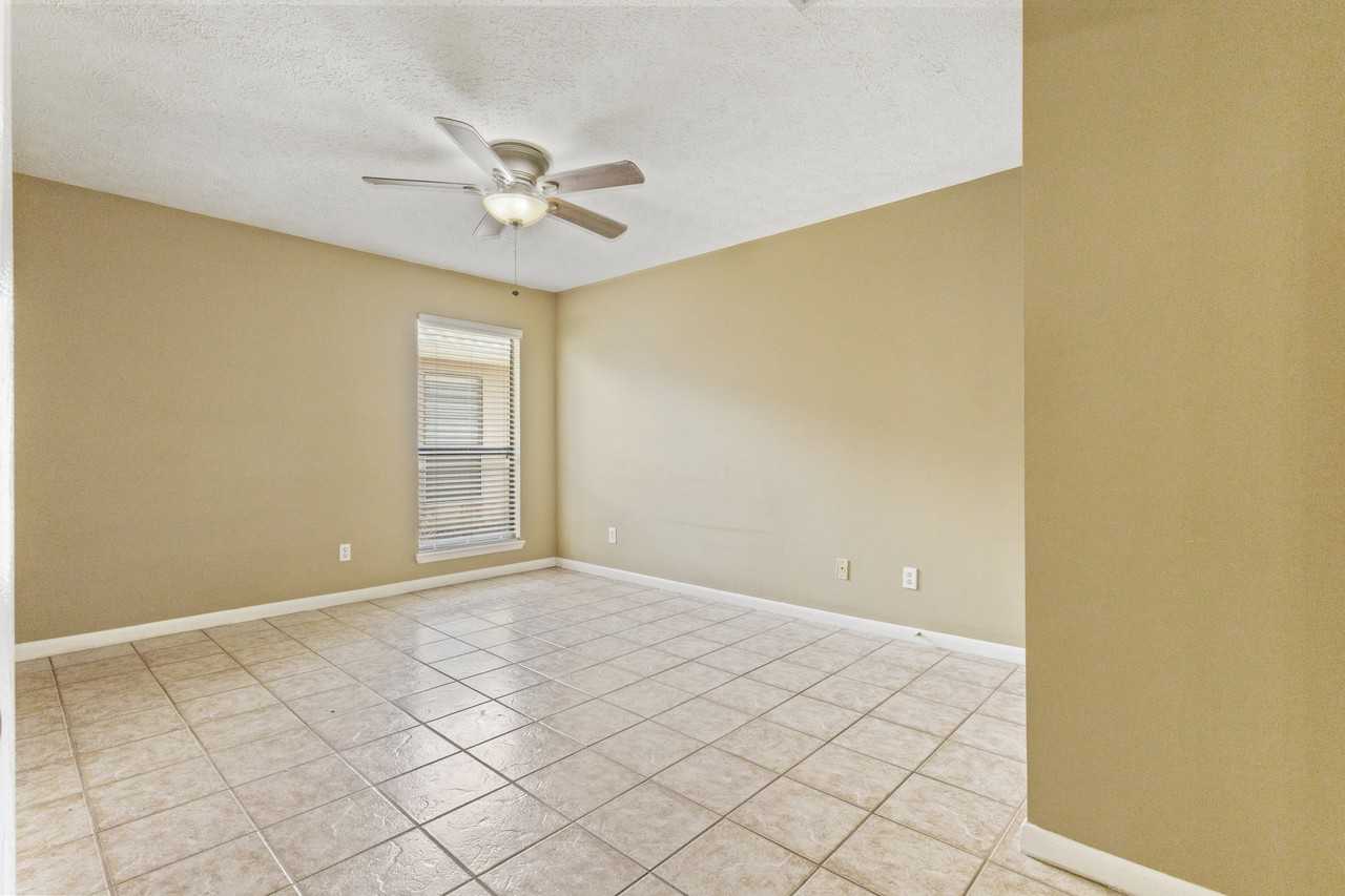 703 C Florida Avenue - Photo 7 of 15