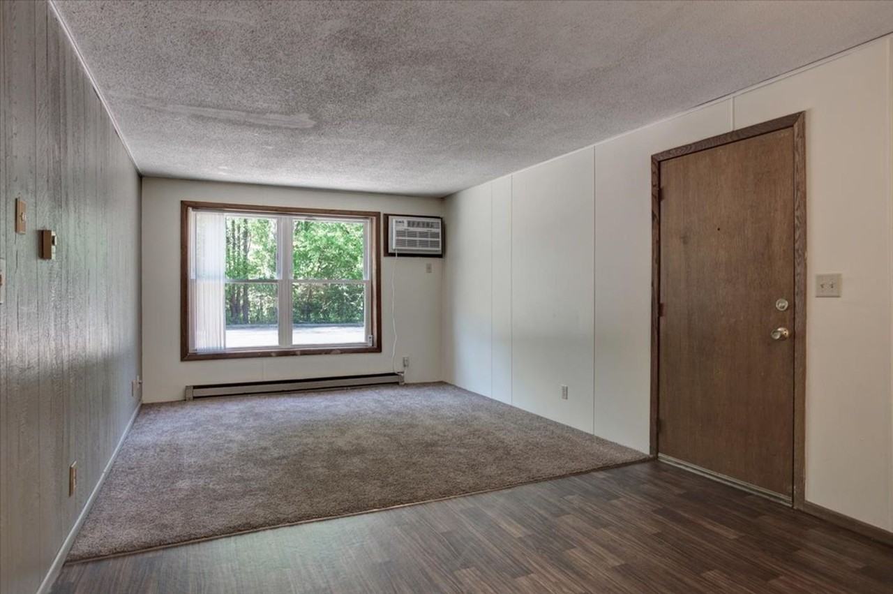 Brittany Courts 2 - Photo 3 of 31