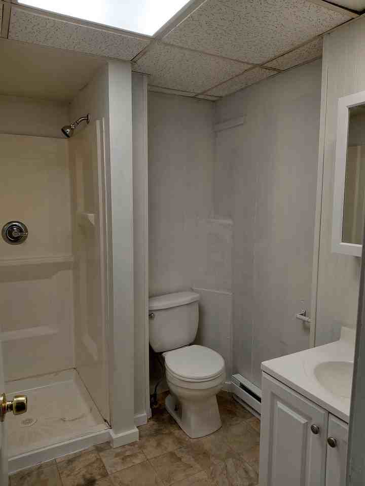 585 Main St - Photo 6 of 6