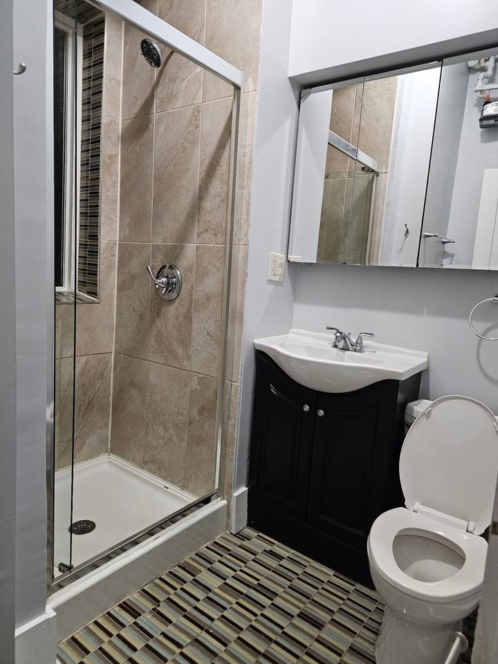 1830 W 17th - Photo 4 of 8