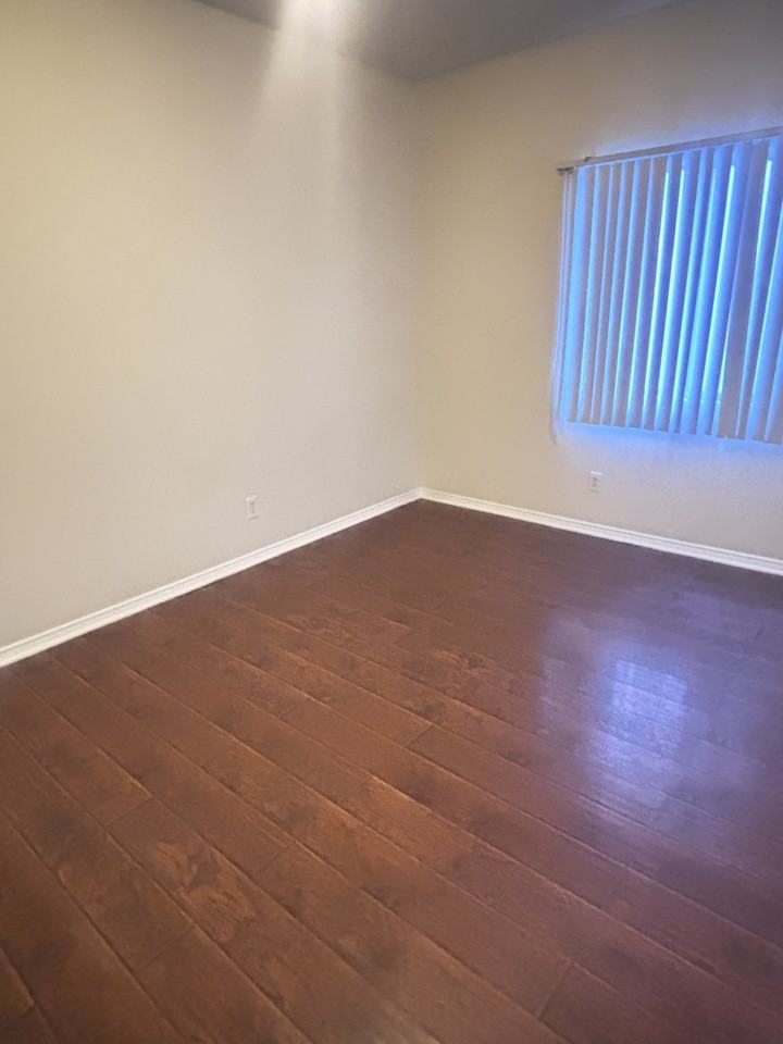 1210 S. LAKE ST - Photo 5 of 11