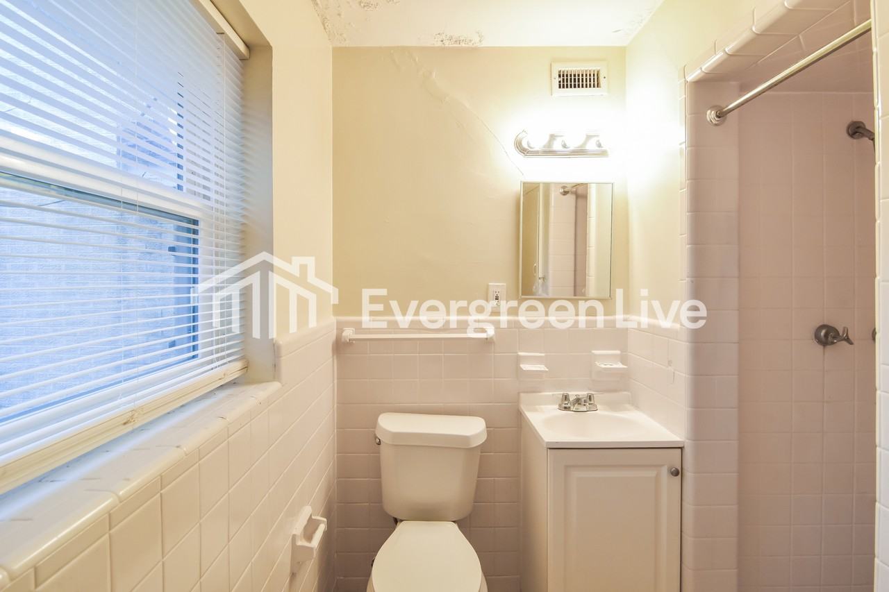 1440 Wedgewood Dr - Photo 7 of 12