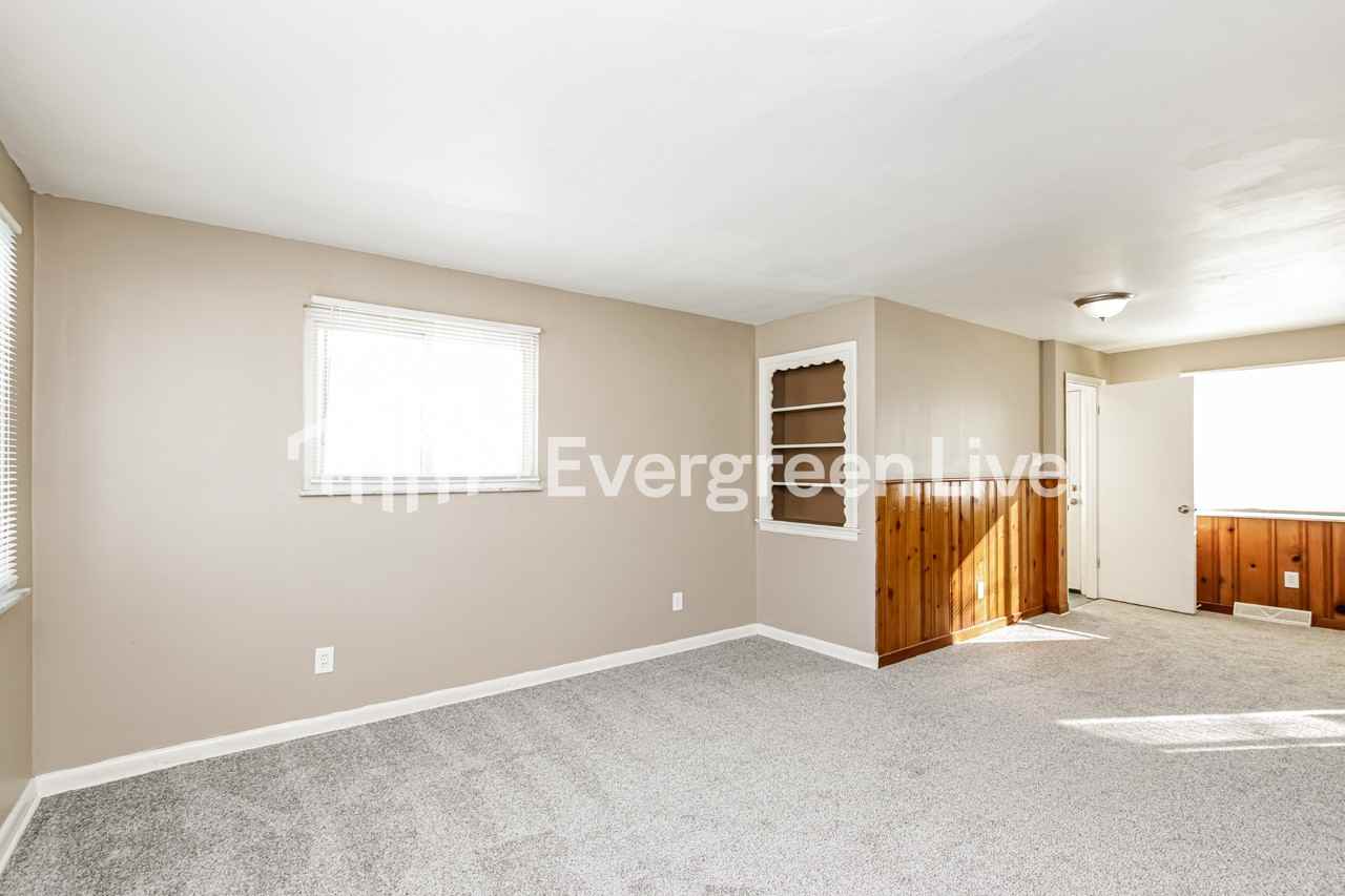 2616 Honeyhill Ct - Photo 3 of 14