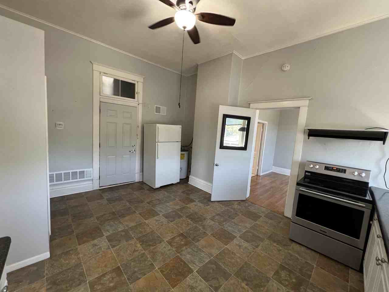 Jono Crossing LLC - Photo 2 of 23