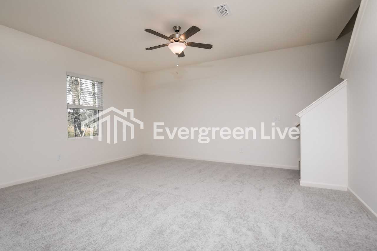 737 Shepards Rock Dr - Photo 3 of 15