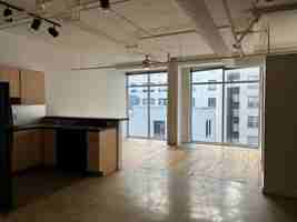 featured image of 206 N 9th St