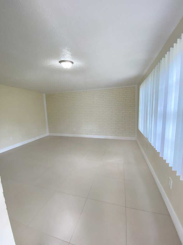 Crane Manor LLC - Photo 5 of 20