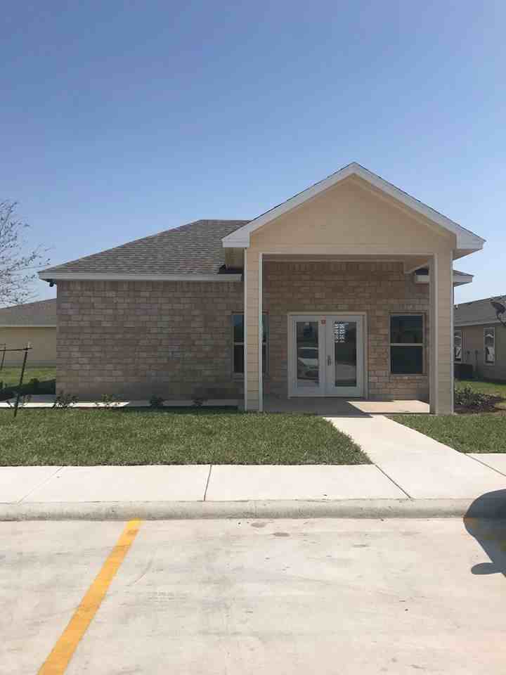 Calli Village Apartments - Photo 4 of 27