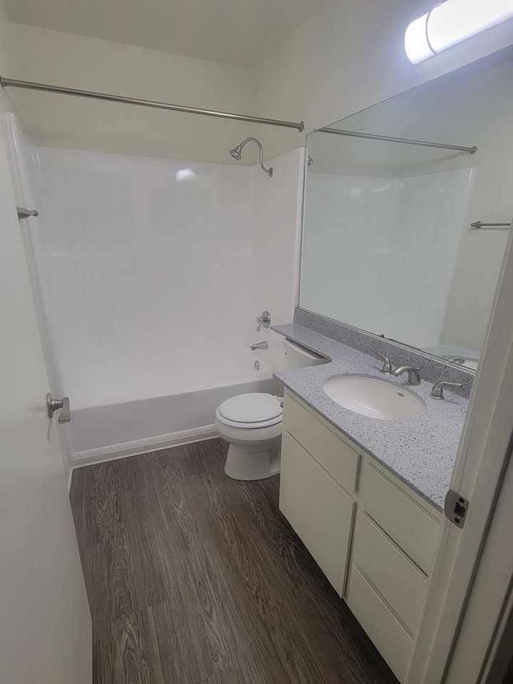 134 - Woodstone Village - Photo 4 of 7