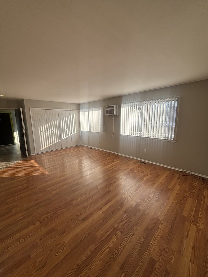 1771 East Woodward Heights Boulevard - Photo 4 of 9