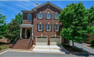 featured image of 2617 Canterbury Trl Ne