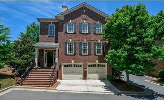 2617 Canterbury Trl Ne - Photo 1 of 1