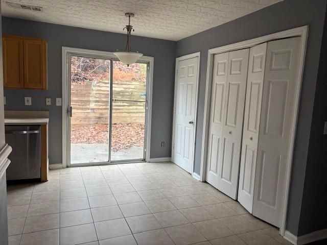 408 Spring Head Dr - Photo 4 of 10