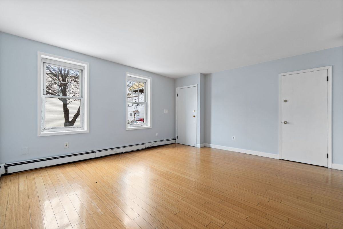 120 Grant Ave ##1 - Photo 5 of 20