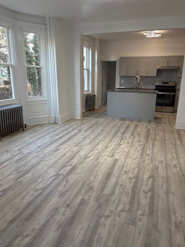 1422 S 58th St - Photo 4 of 6