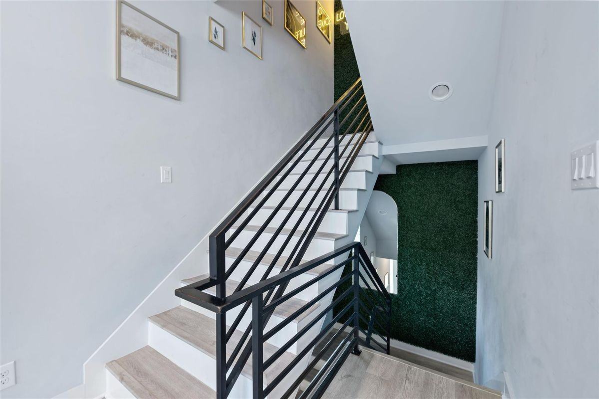 3365 Daphne St - Photo 6 of 21