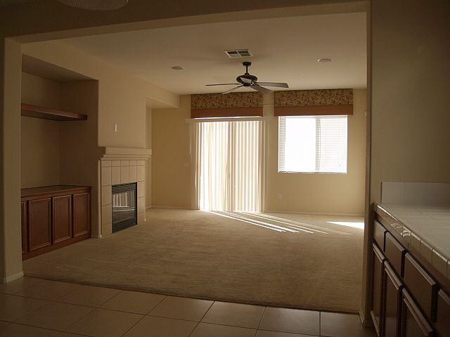 9364 Fieldstone Ave - Photo 5 of 11