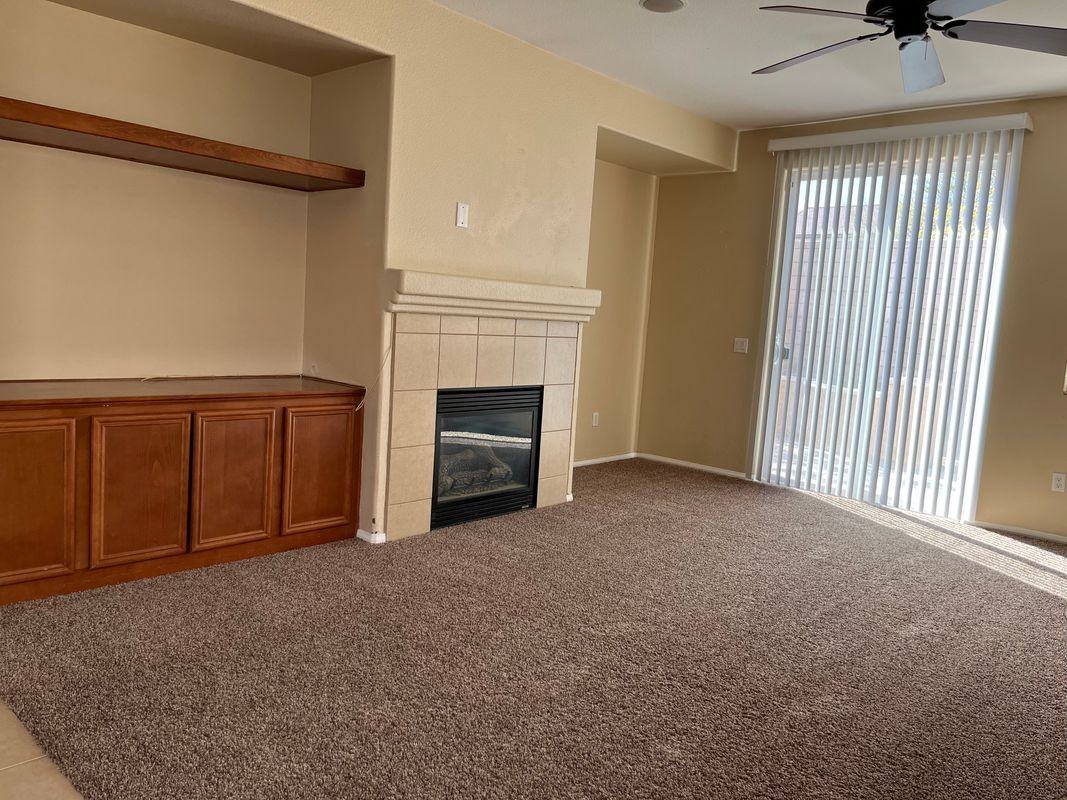 9364 Fieldstone Ave - Photo 6 of 11