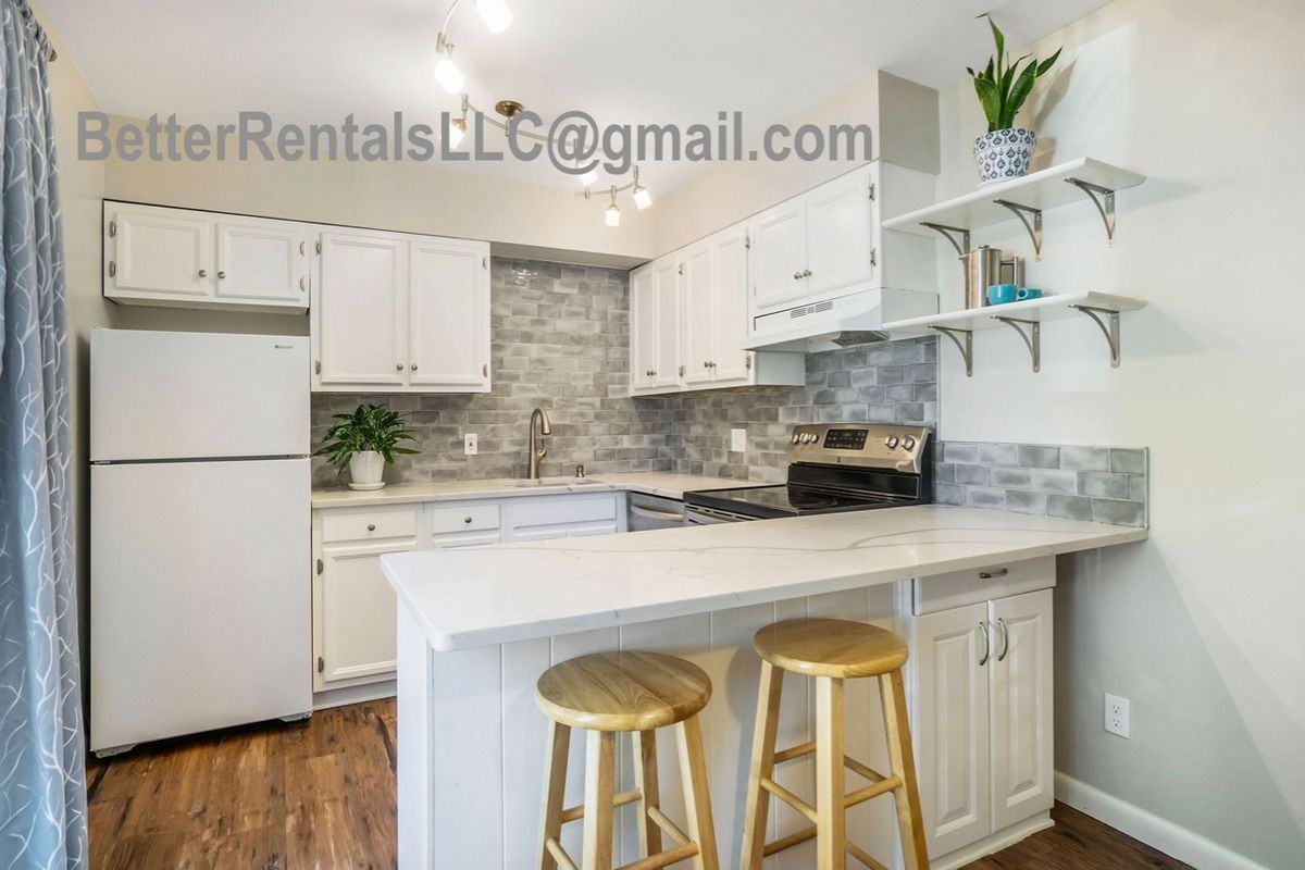 636 Irish Dr - Photo 4 of 15