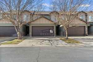 featured image of 2071 Madie Ln