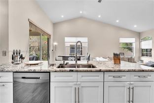 8520 Vía Romana, 82u ##82u - Photo 1 of 1