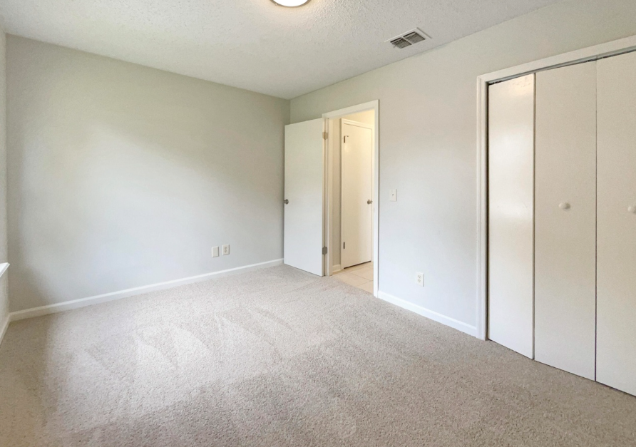 2070 Tickford St - Photo 6 of 9