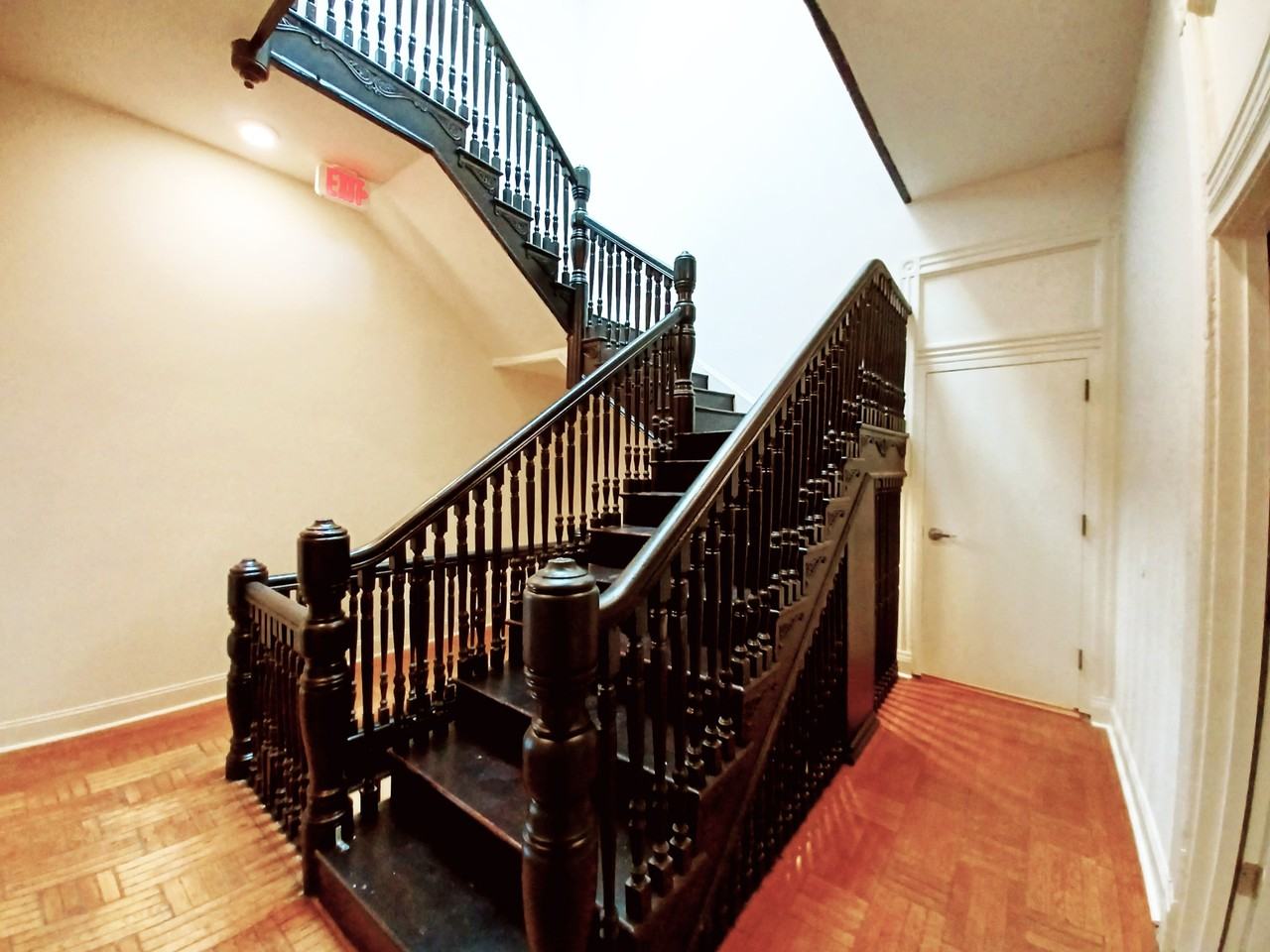 1812 Eutaw Place Apartments - Photo 4 of 15