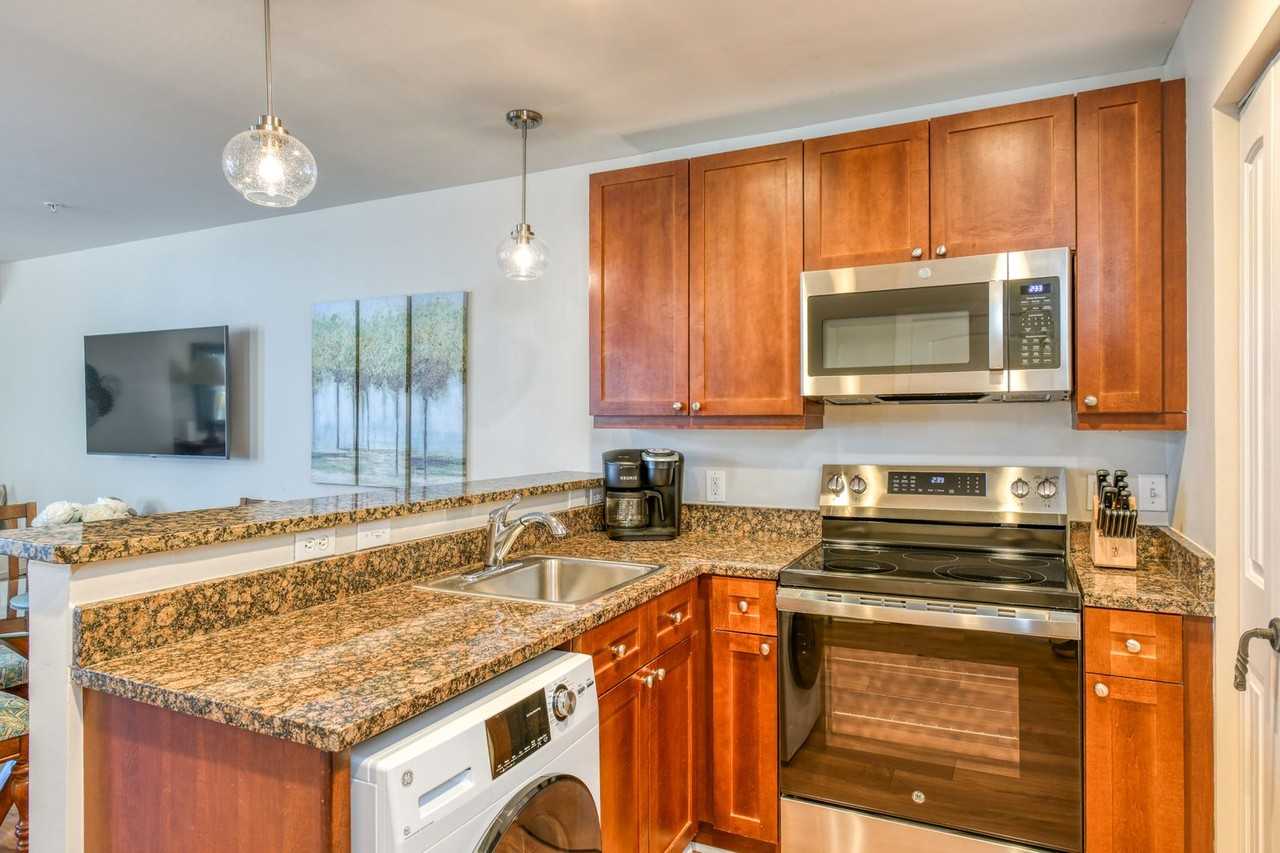 955 Registry Blvd - Photo 6 of 40