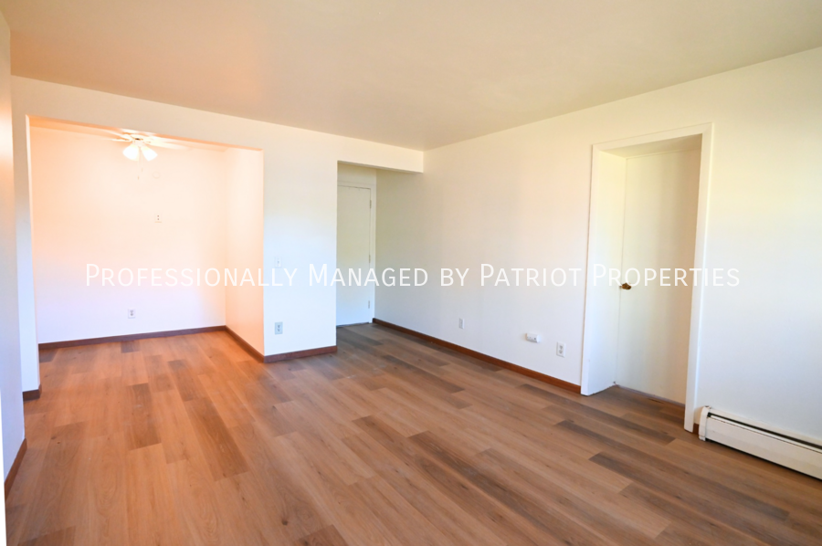 LIBERTY VALLEY APARTMENTS - Photo 6 of 23