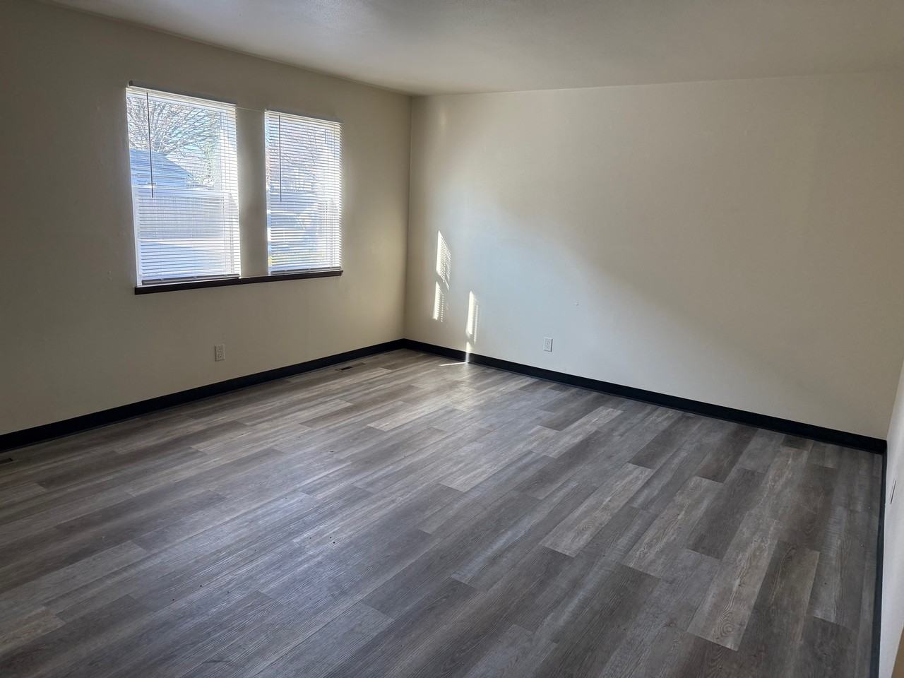 65 Locust St #3 - Photo 4 of 7