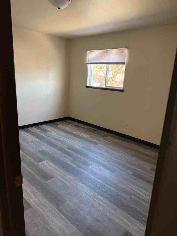 65 Locust St #3 - Photo 6 of 7