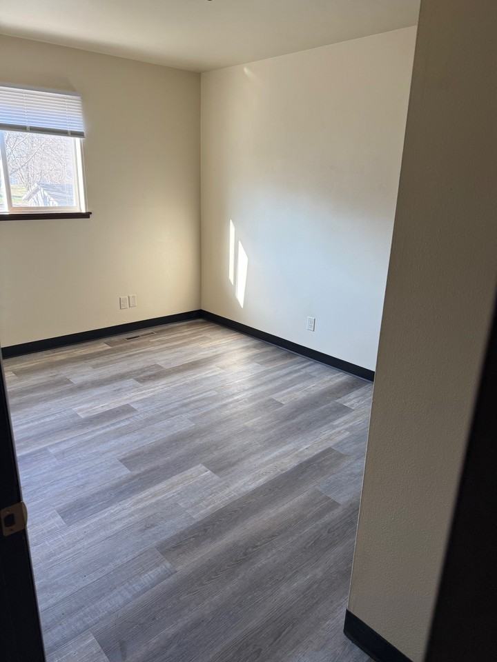 65 Locust St #3 - Photo 7 of 7