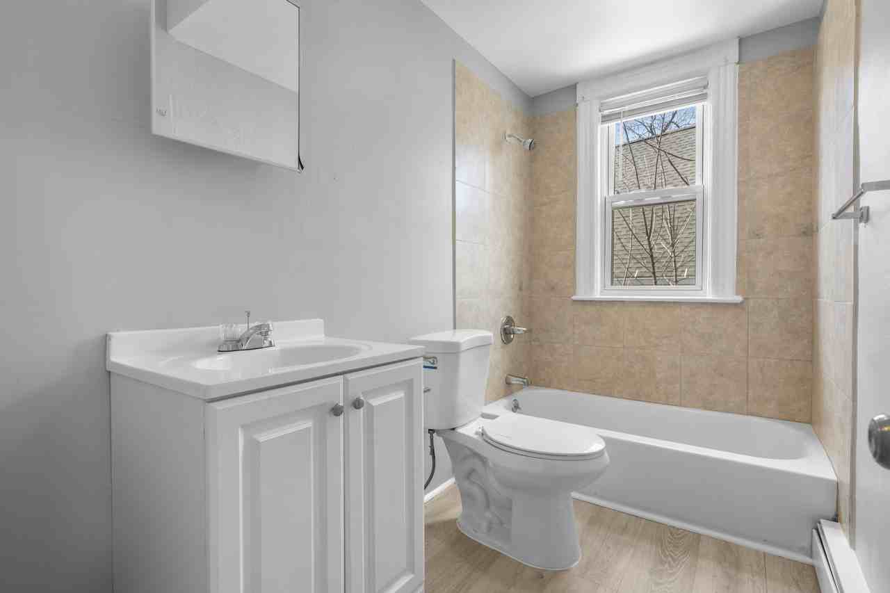 202 Mather St #3W - Photo 3 of 27