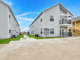 featured image of 430 Schmidt Rd Bldg B #B2