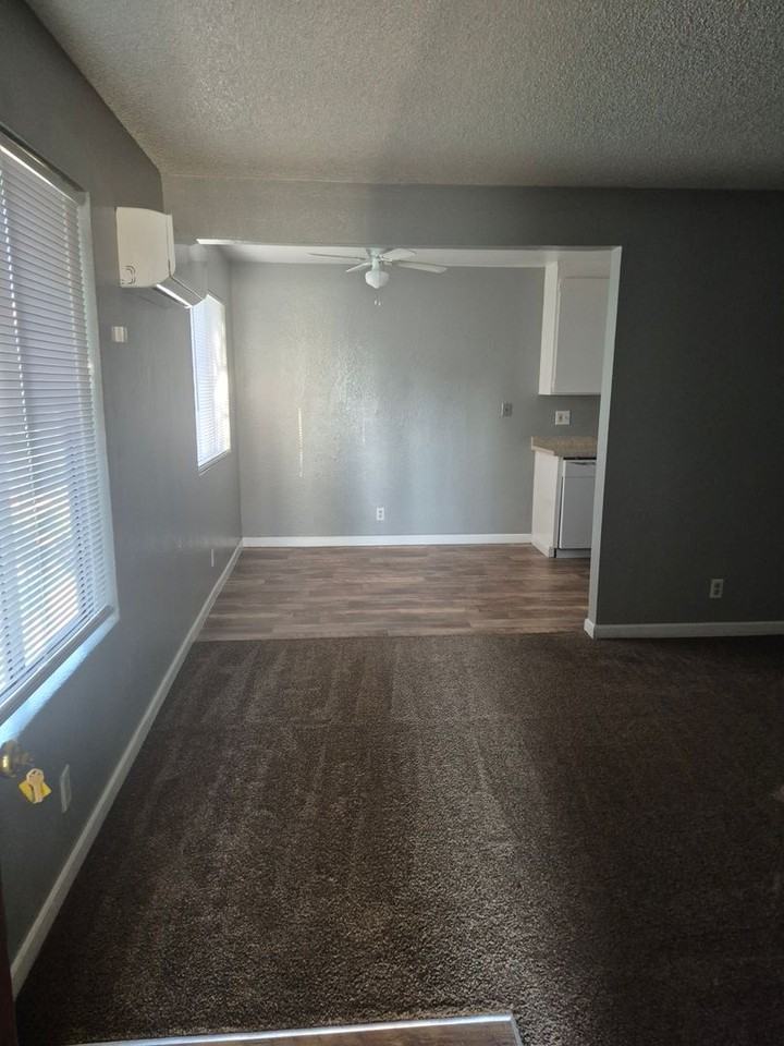 BIRCHES APTS - Photo 2 of 13