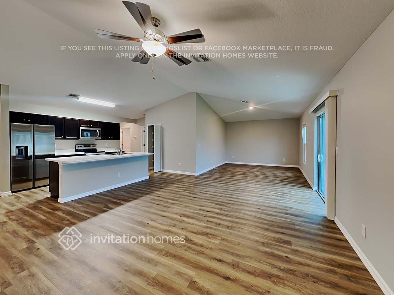 241 Nw 15th Pl - Photo 4 of 18