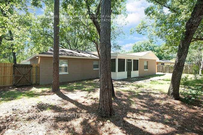 100 Laguna Ct - Photo 3 of 9