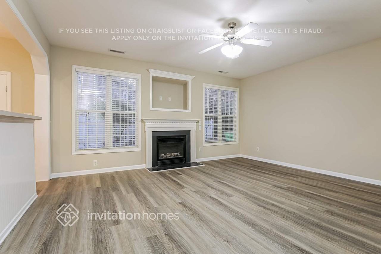 7807 Green Mill Dr - Photo 5 of 18