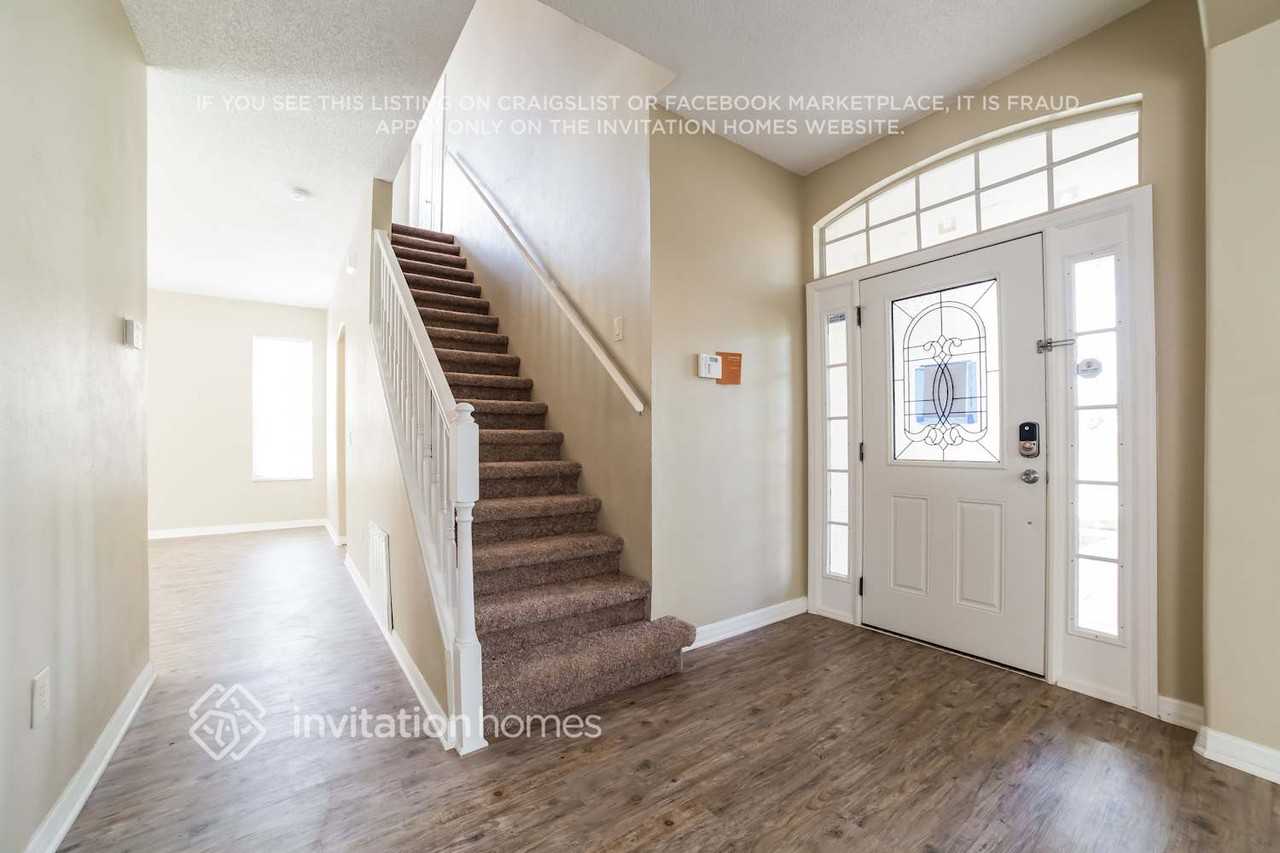 13808 Greenebridge Ct - Photo 3 of 25