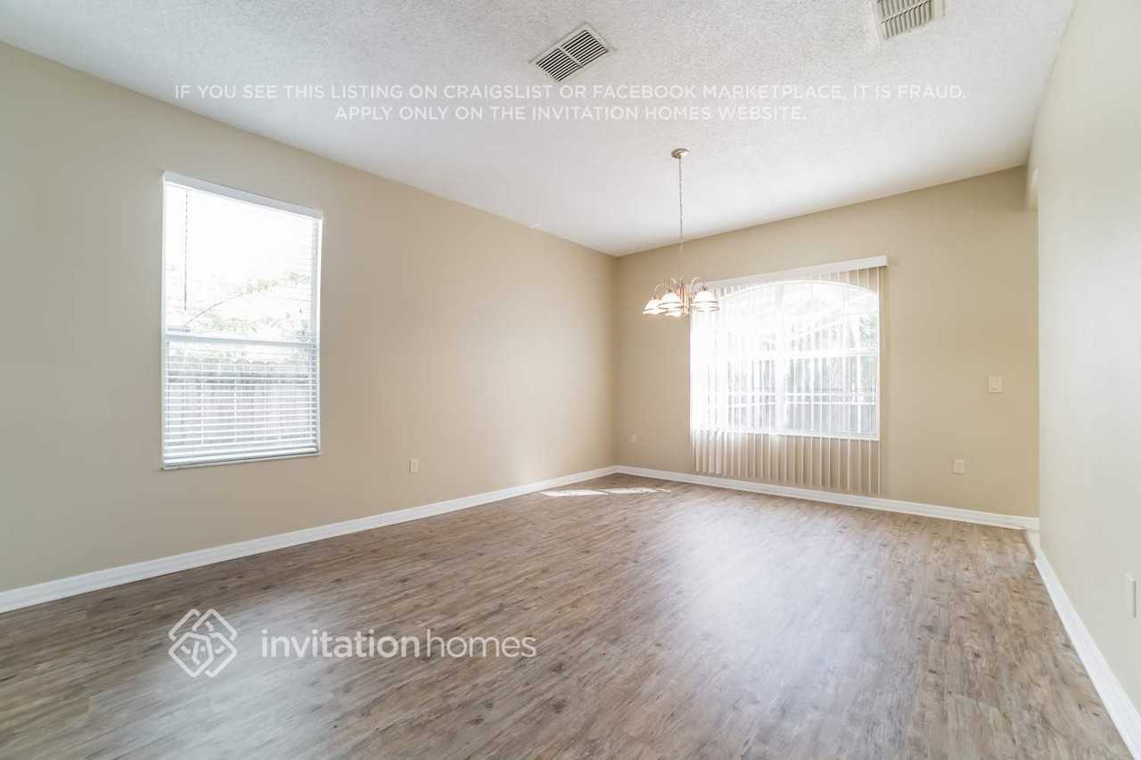 13808 Greenebridge Ct - Photo 5 of 25