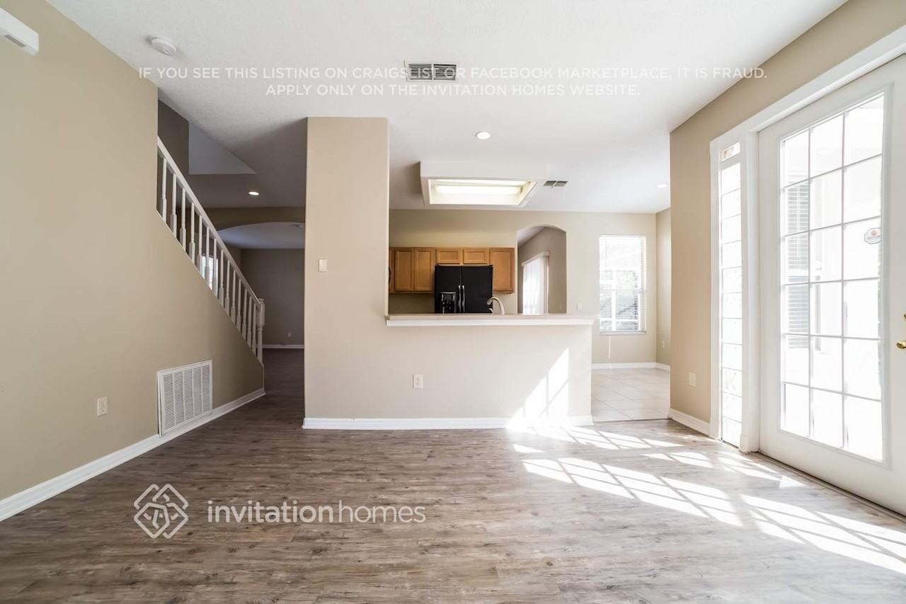 13808 Greenebridge Ct - Photo 7 of 25