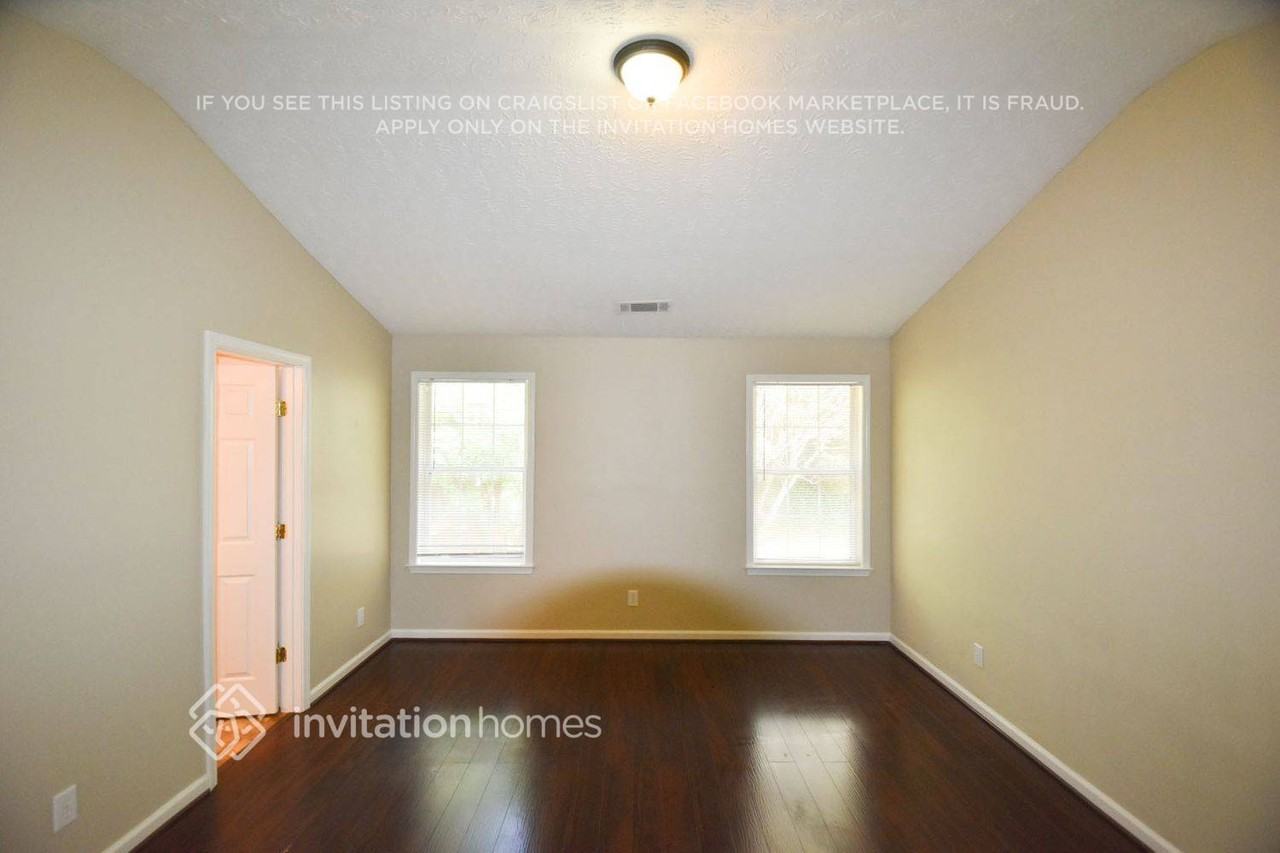 1285 Norwalk Trce - Photo 6 of 12