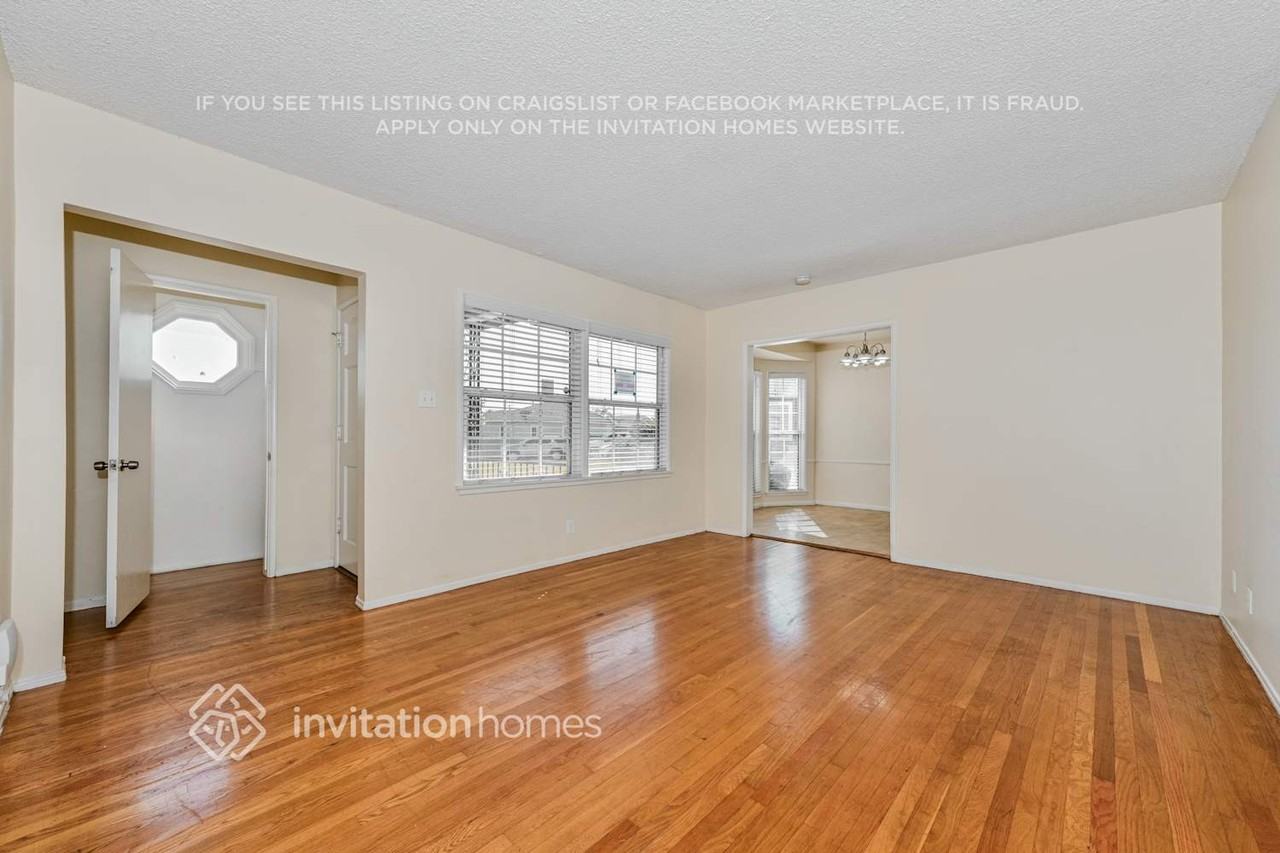 12801 Zeus Ave - Photo 3 of 17