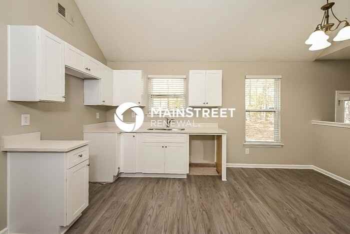 541 Rosalind Ter - Photo 7 of 18