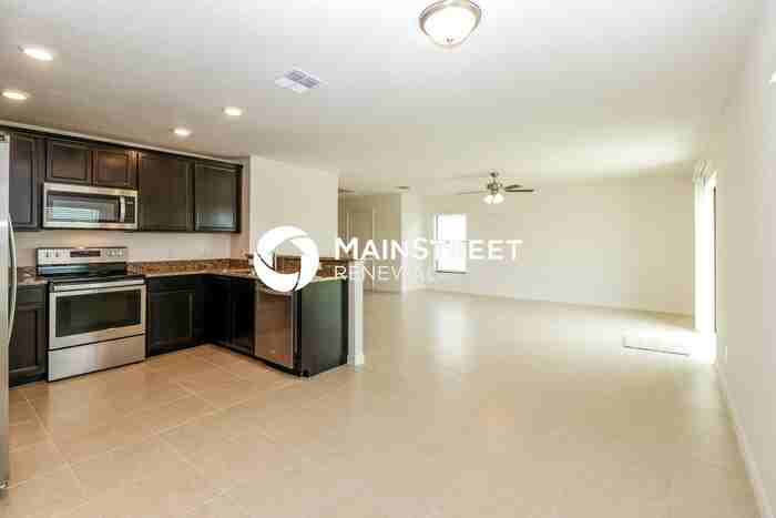 2215 Caspian Dr - Photo 6 of 17